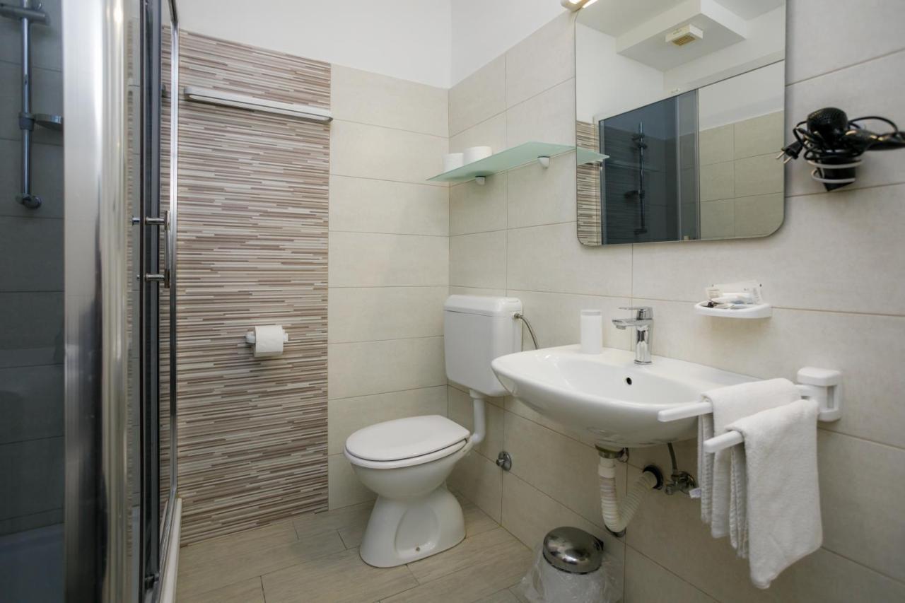 Appartement Oliva à Vrbnik Extérieur photo