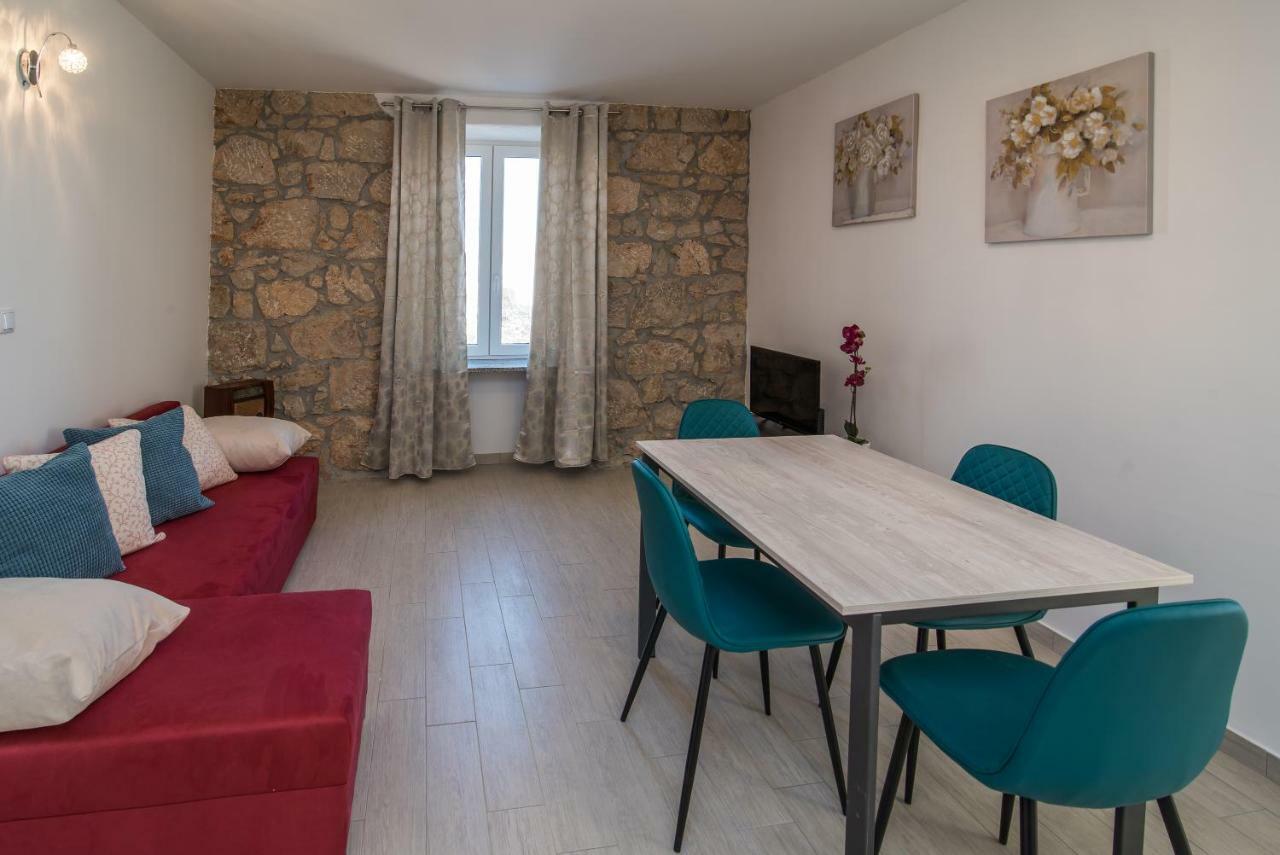 Appartement Oliva à Vrbnik Extérieur photo